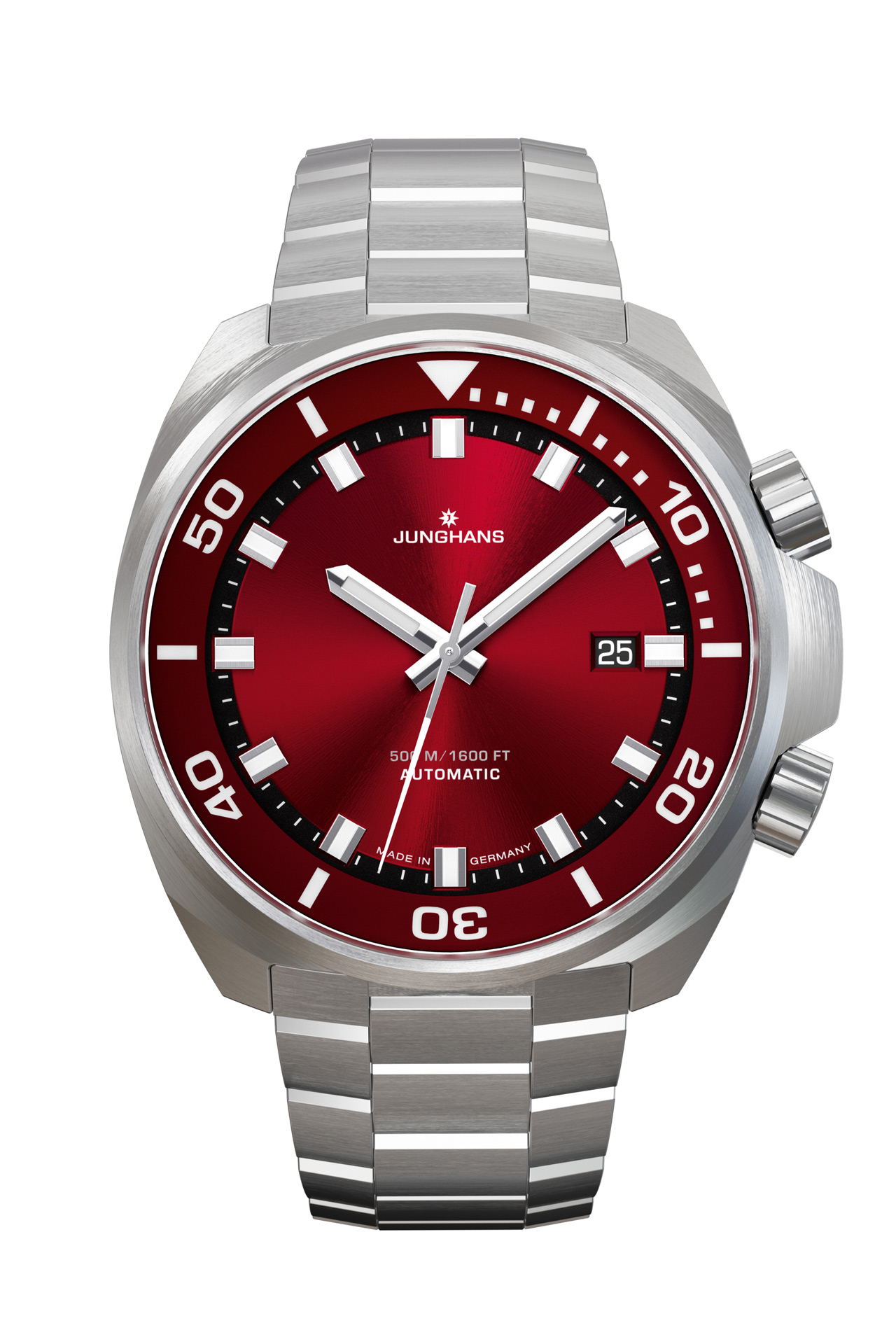 Eine silberne Junghans Uhr mit rotem Zifferblatt und sportlichem Design