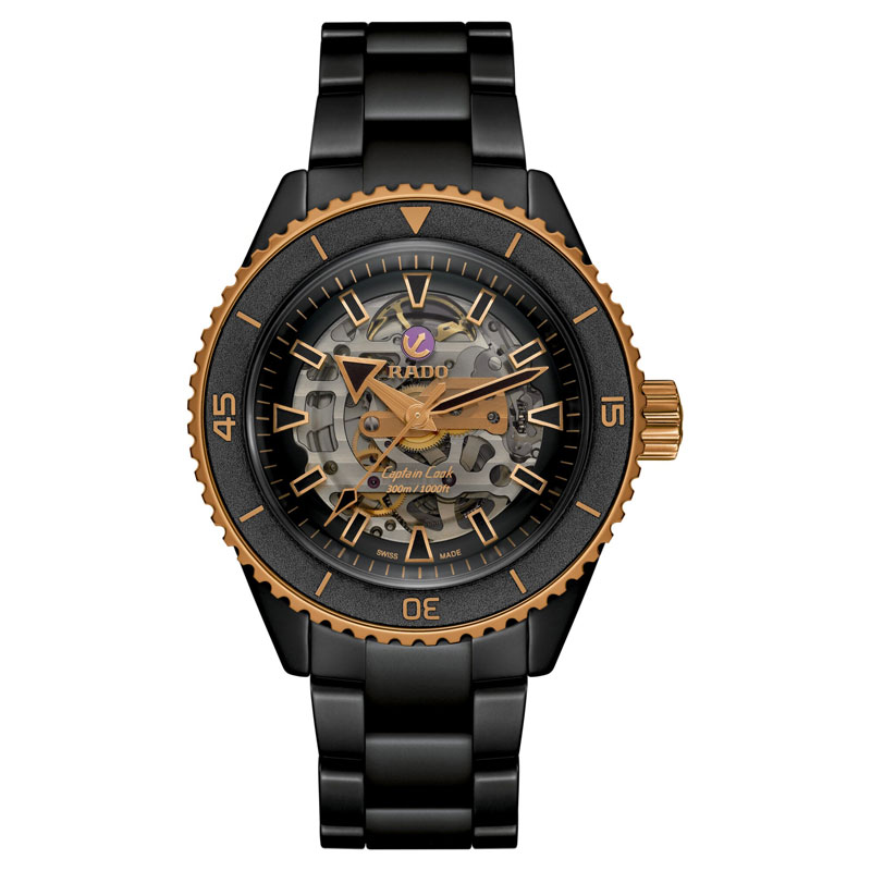 Schwarze und goldene Rado Armbanduhr mit skelettiertem Zifferblatt und Drehlunette