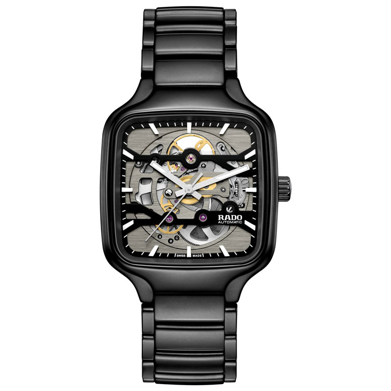 Schwarze Rado Armbanduhr mit neutralem Look und skelettiertem Zifferblatt